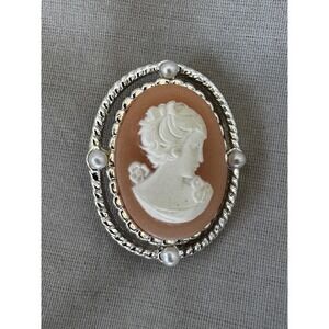 Vtg AAI Signed Cameo Brooch Pin Pink Coral Silver Tone Faux Pearl 0.75 x 1.25"